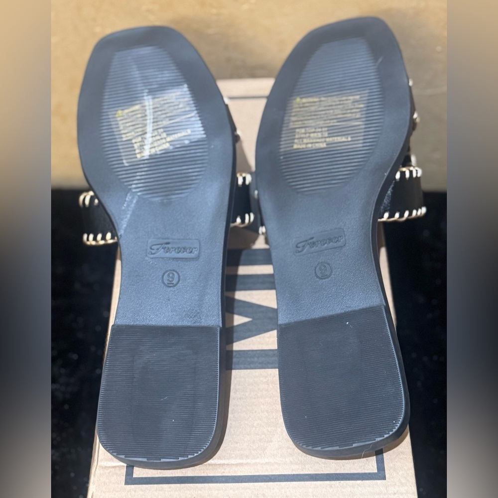 Luxury Women's Black Slide Sandals with Contrast Stitching - SIZE 9 - Picture 6 of 6